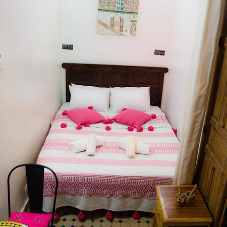 Riad Misk Fez Bagian luar foto