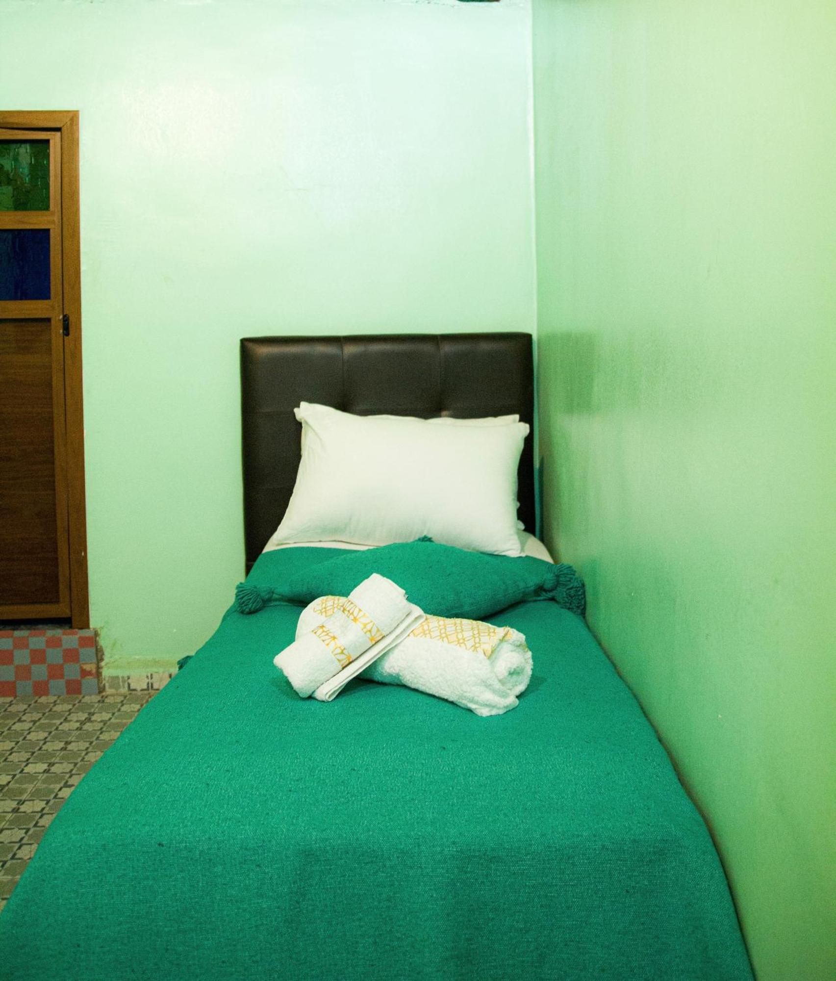 Riad Misk Fez Bagian luar foto